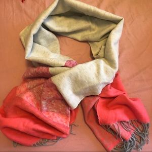 Gap scarf